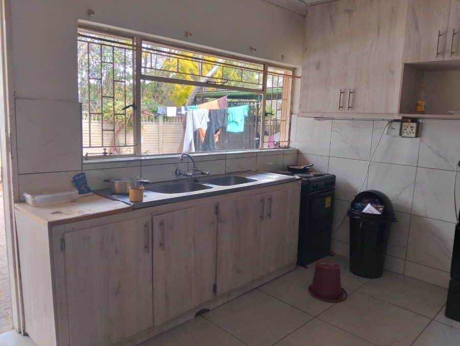 17 Bedroom Property for Sale in Universitas Free State